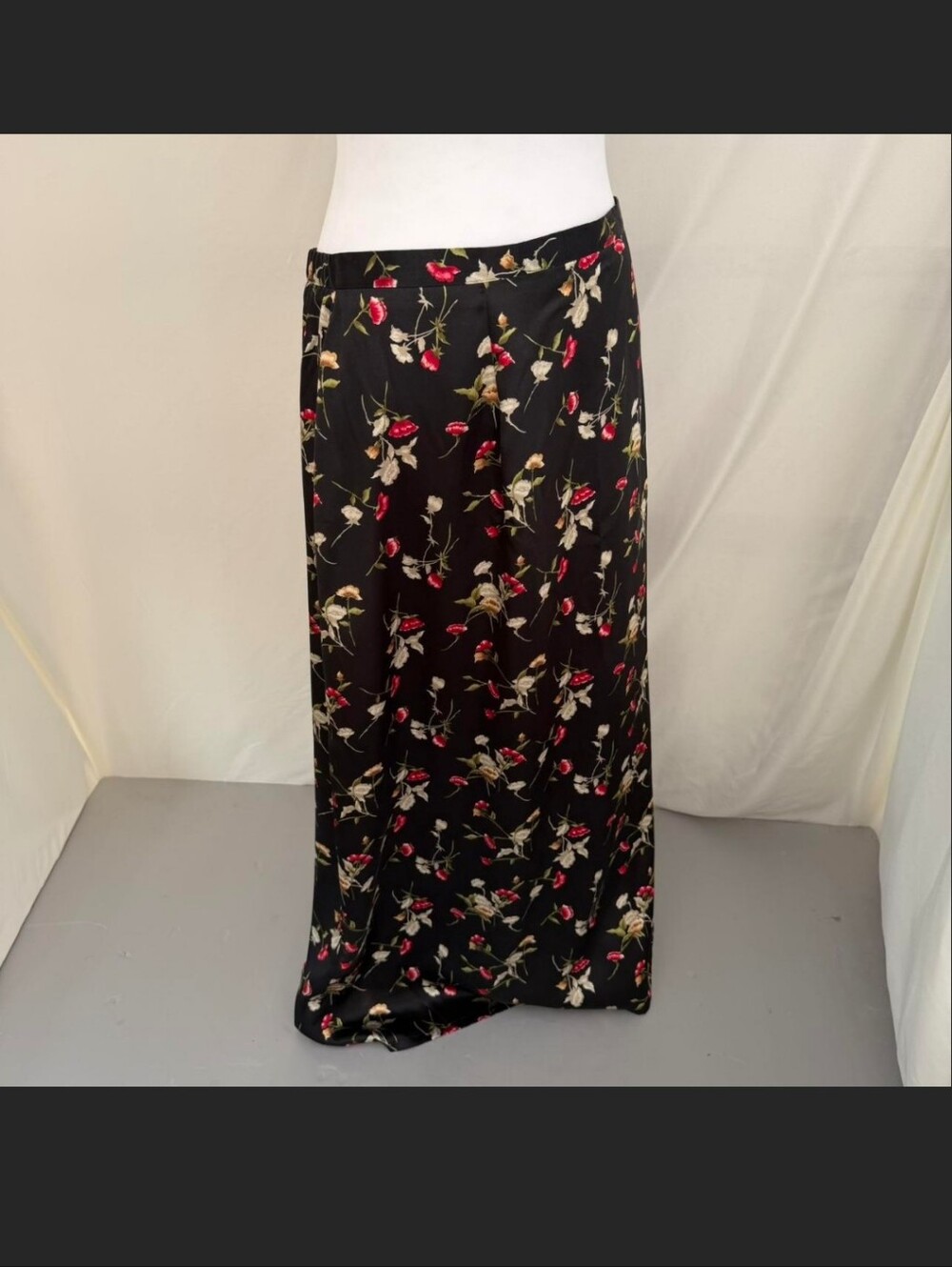 Vintage Kathie Lee Collection Black Maxi Skirt with Red and Green Floral Print